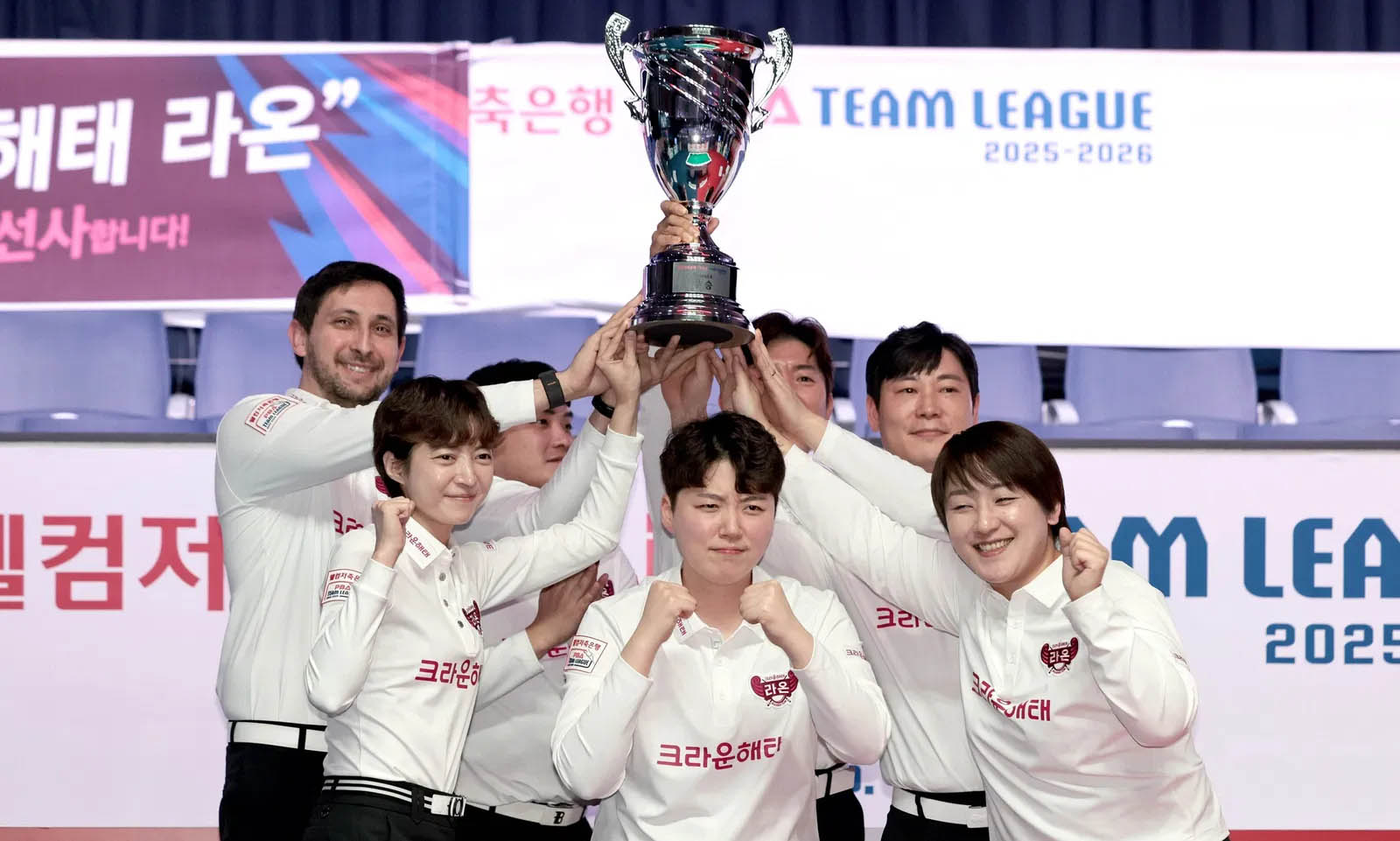 Cuộc phục hận hoành tráng: David Martinez nhận MVP, đưa Crown Hatai Laon vô địch billiard PBA Team League