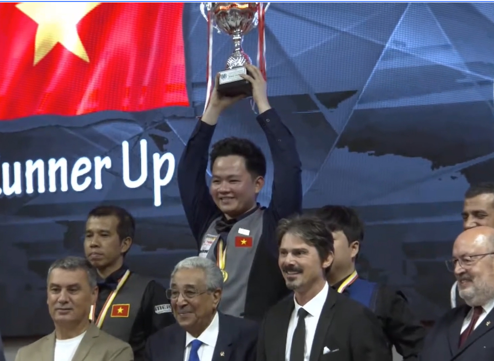 Thắng Trần Quyết Chiến, Bao Phương Vinh giành ngôi vô địch lịch sử ở Giải billiard carom 3 băng VĐTG 2023