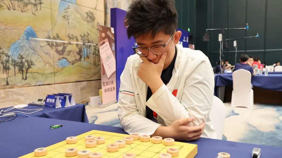 Vương Vũ B&aacute;c (2K4) chinh phục đỉnh cao, hướng tới ng&ocirc;i V&ocirc; địch cờ tướng Thế giới: Hứa Ng&acirc;n Xuy&ecirc;n c&oacute; truyền nh&acirc;n?