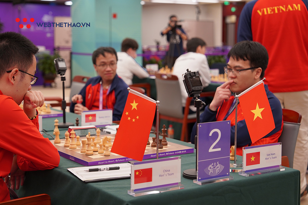 Cờ vua Asian Games 19 ngày 02/10: Lê Quang Liêm cùng đồng đội vươn lên hạng 3