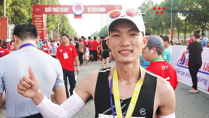 Giải marathon quốc tế Bình Dương: Hoàng Nguyên Thanh và Phạm Thị Bình vô địch
