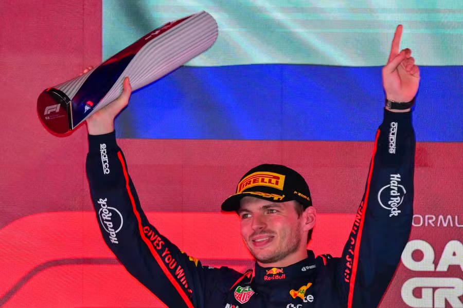 'Giờ thì mọi chuyện đều có thể': Verstappen tràn đầy năng lượng, sẵn sàng cho cuộc đua vô địch F1 chung cuộc