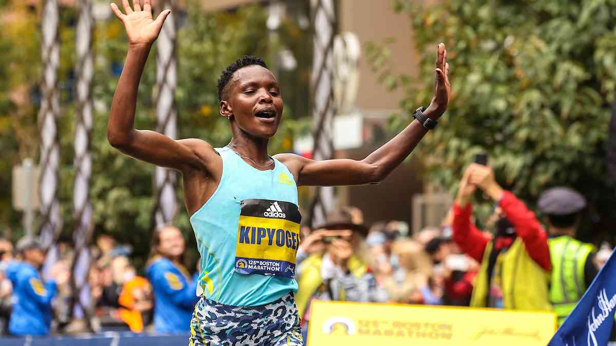 Hai ngôi sao chạy marathon dính doping, điền kinh Kenya chìm trong tai tiếng