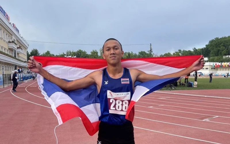 Thái Lan có thêm “thần đồng điền kinh 16 tuổi”, chạy 400m có thể giành HCV SEA Games 32