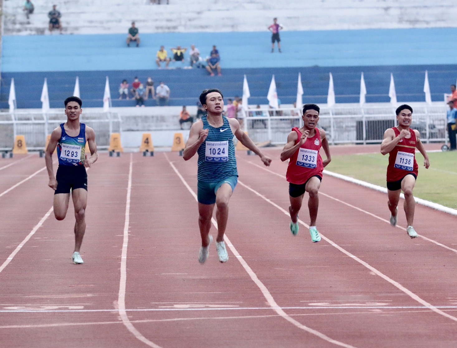 Thần đồng điền kinh Thái Lan Puripol Boonson lập thông số chạy 100m “cực khủng” trước SEA Games 32