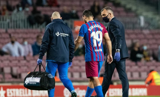 Barca chịu hậu quả tai hại sau thông báo về Aguero