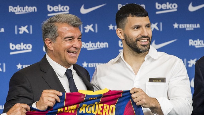 Aguero nói gì về Messi sau khi gia nhập Barca?