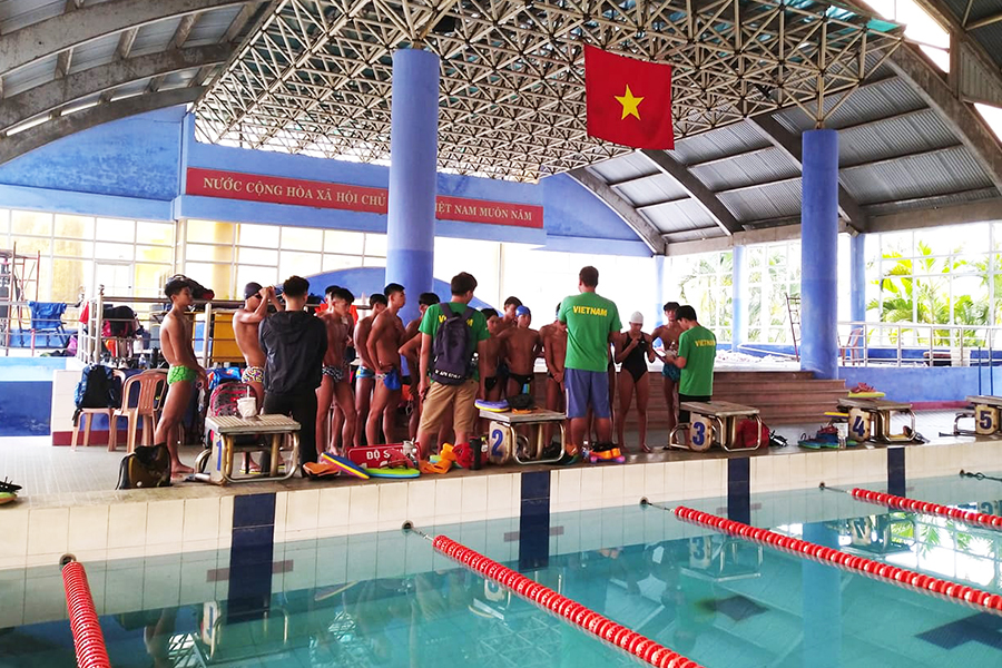 Nguyễn Huy Hoàng và tuyển bơi Việt Nam hoàn tất thủ tục đi tập huấn Hungary