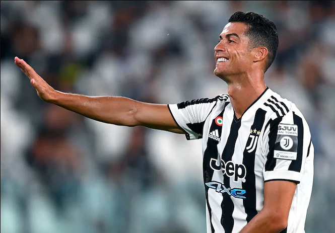 HLV Juventus chấm dứt đồn đoán về tương lai của Ronaldo