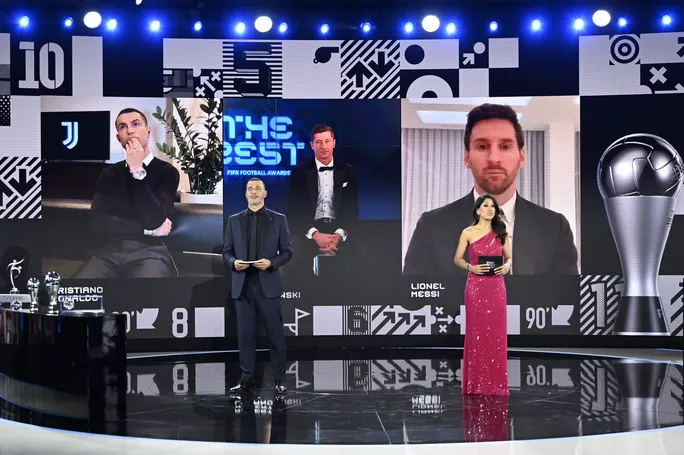 Ronaldo và Messi bầu cho ai thắng giải FIFA The Best 2020?