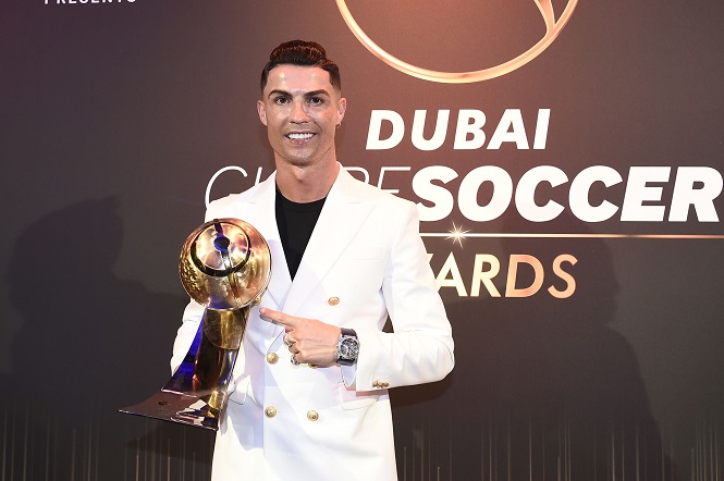 Cristiano Ronaldo săn giải thưởng thứ 7 ở Dubai vào hôm nay