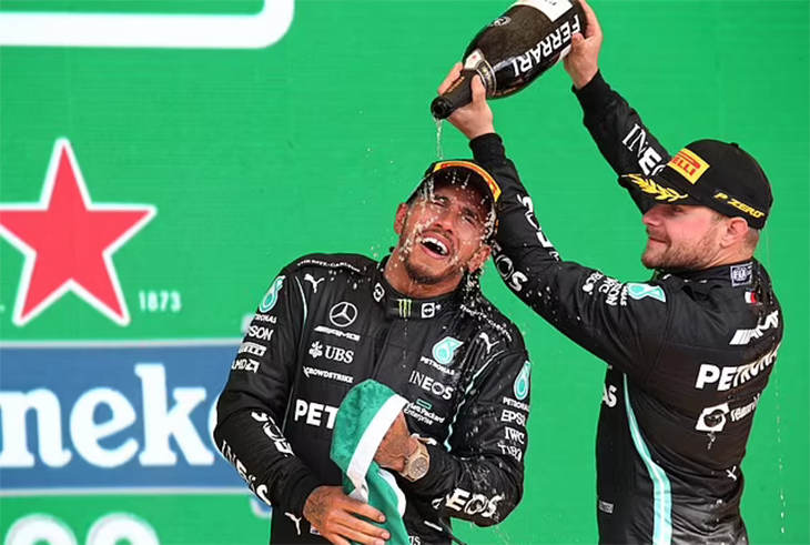 Kết quả F1 mới nhất 15/11: Lewis Hamilton ngược dòng khó tin thắng Grand Prix Sao Paulo