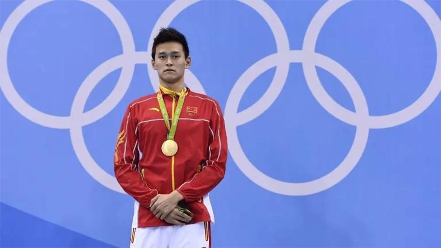 Lấy búa đập nát mẫu thử doping, sao bơi lội Trung Quốc Sun Yang vẫn có thể dự Olympic Tokyo 2020?