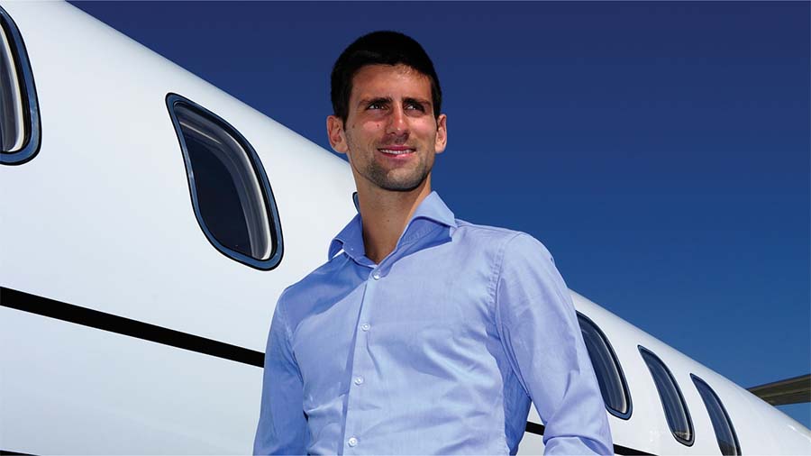 Soi xem máy bay riêng của sao tennis Djokovic có gì lạ