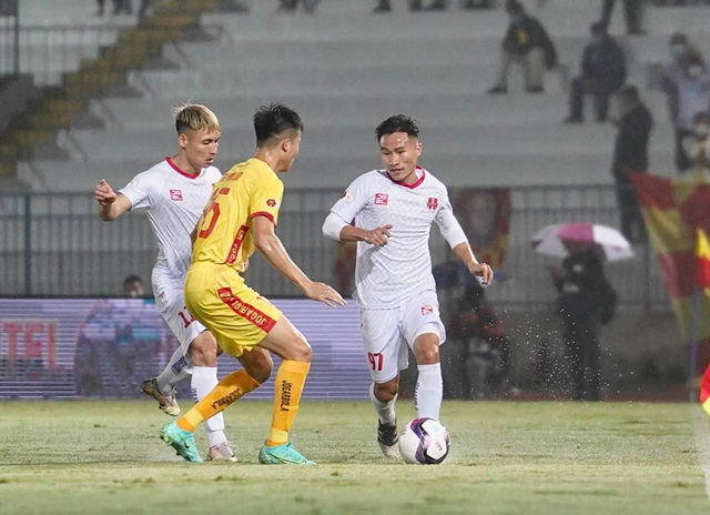 Ngắt mạch thắng của Thanh Hóa, Hải Phòng gây áp lực lên Hà Nội trong cuộc đua vô địch V.League 2022