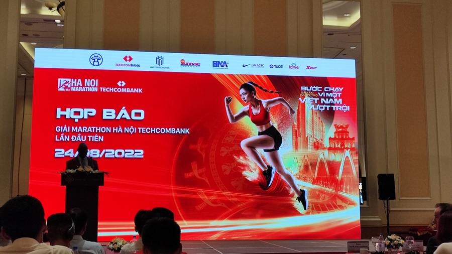 Lan tỏa thông điệp “Dấu ấn vượt trội” với Hà Nội Marathon Techcombank 2022