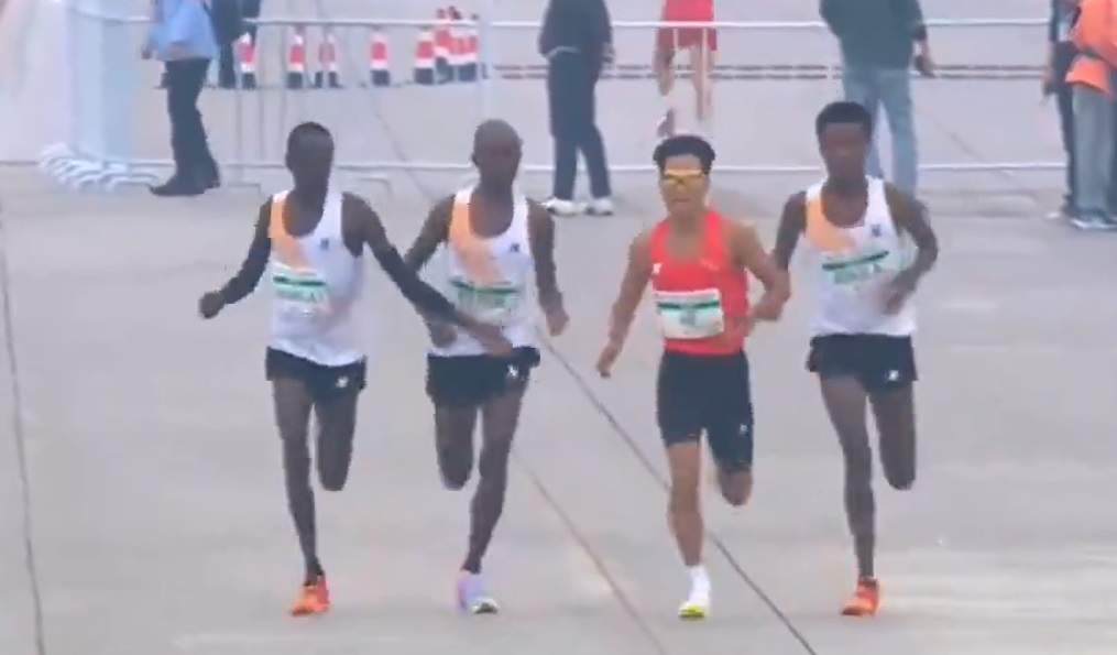 Dàn xếp lộ liễu để VĐV từng giành HCV marathon Asian Games về nhất giải chạy 21km ở Bắc Kinh