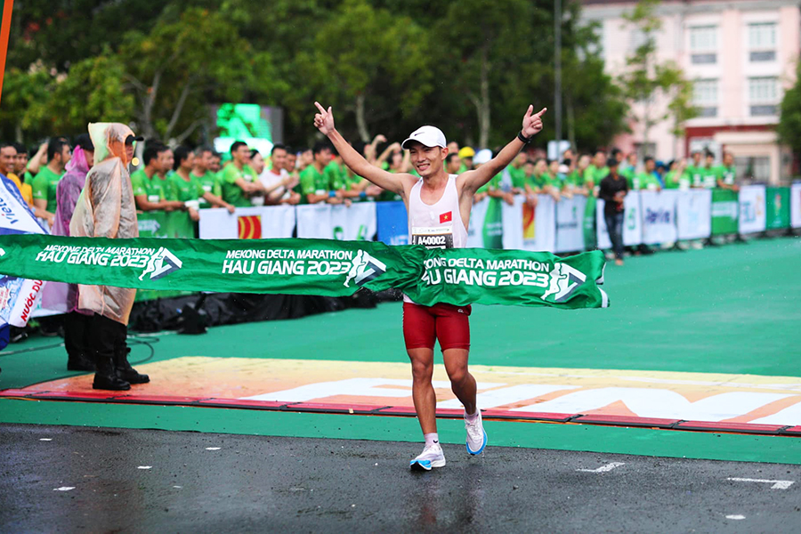 Hoàng Nguyên Thanh chọn giải “Big 6” nào sau chức vô địch Vietcombank Mekong Delta Marathon 2023?