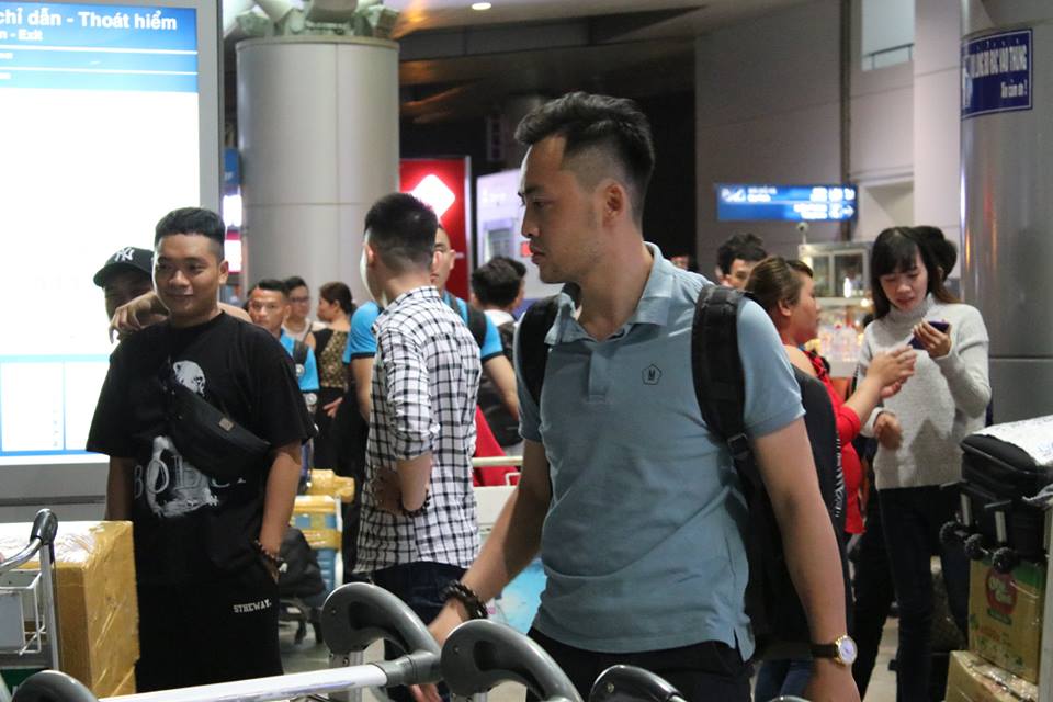 Chùm ảnh futsal Việt Nam trước khi lên máy bay đi tập huấn lấy vé dự World Cup 2020