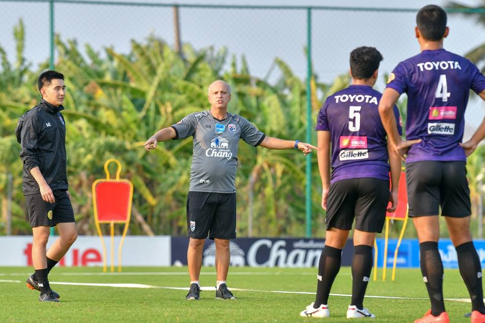 Vì sao U23 Thái Lan có thời gian tập luyện ít gấp 4 lần so với U23 Việt Nam? 