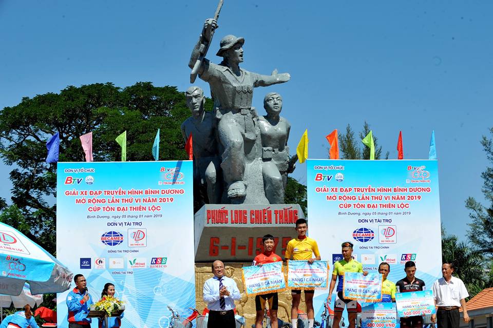 Vua cá nhân tính giờ VN hụt áo vàng chặng 1 giải xe đạp TH Bình Dương 2019