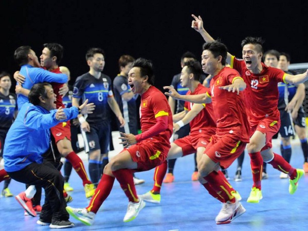 Thầy trò ông Park hãy lấy chiến thắng của Futsal VN trước Nhật để làm động lực