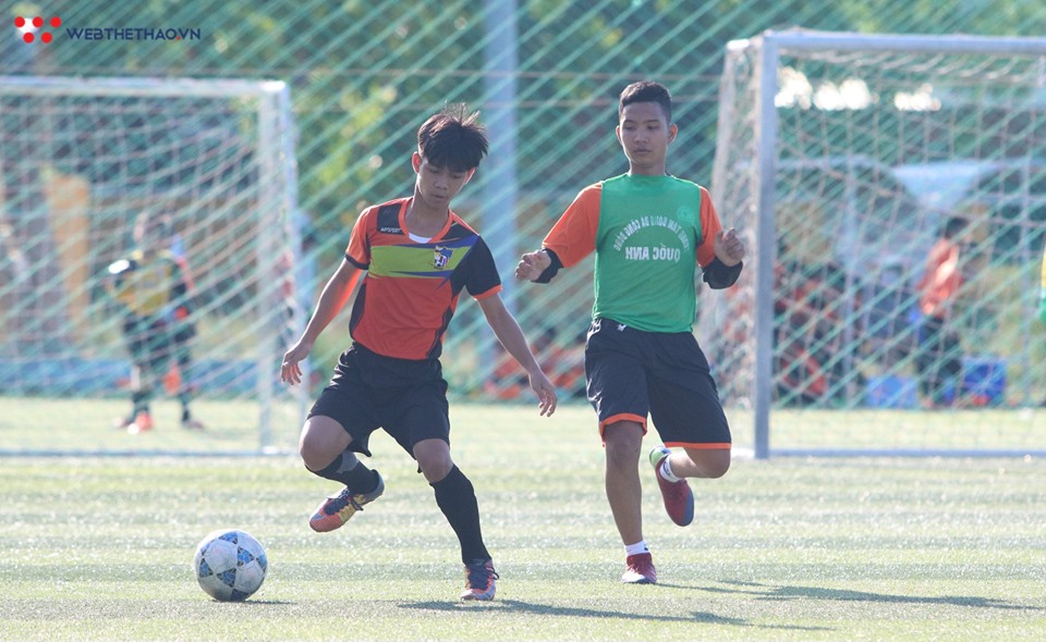QBV Việt Nam đi tìm niềm vui ở sân chơi bóng đá cộng đồng