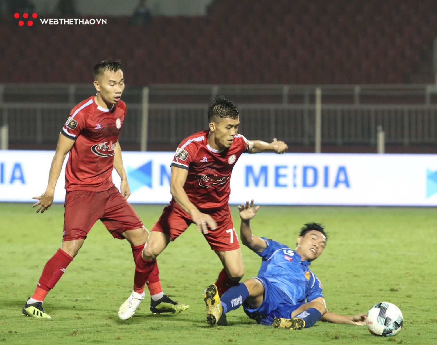 10 cầu thủ Quảng Nam được “tung hô” khi cầm hòa đội đầu bảng trên sân khách