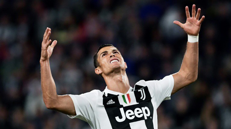 Choáng với mục tiêu đánh bại một loạt cây săn bàn thượng hạng của Ronaldo trong năm 2019