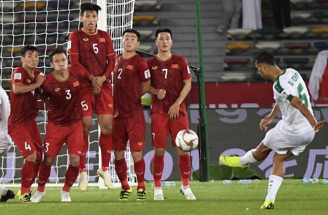 Ngôi sao của Iraq ghi bàn vào lưới ĐT Việt Nam được so sánh với Messi về tài sút phạt