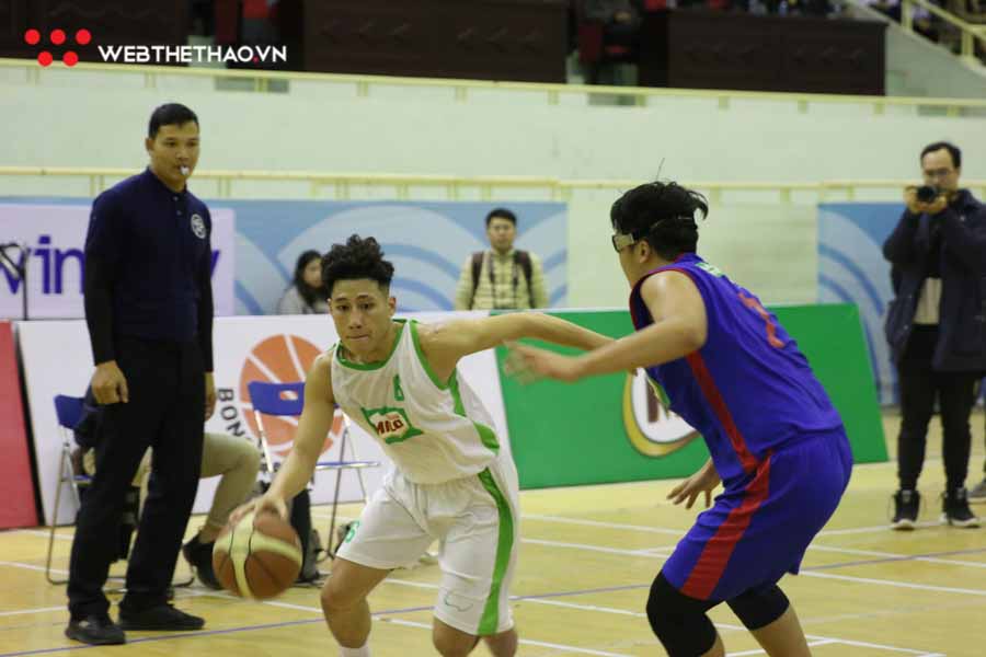 Gạ gục đối thủ truyền kiếp, Việt Đức lên ngôi vô địch giải bóng rổ Phổ thông HN