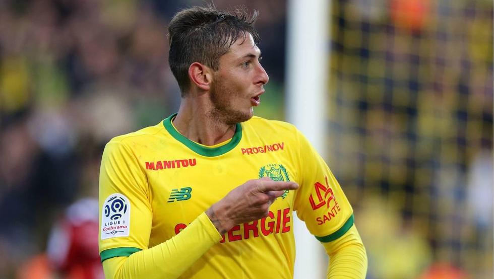 Tin bóng đá ngày 22/1: Sốc: Máy bay chở tiền đạo Emiliano Sala của Cardiff mất tích trên biển