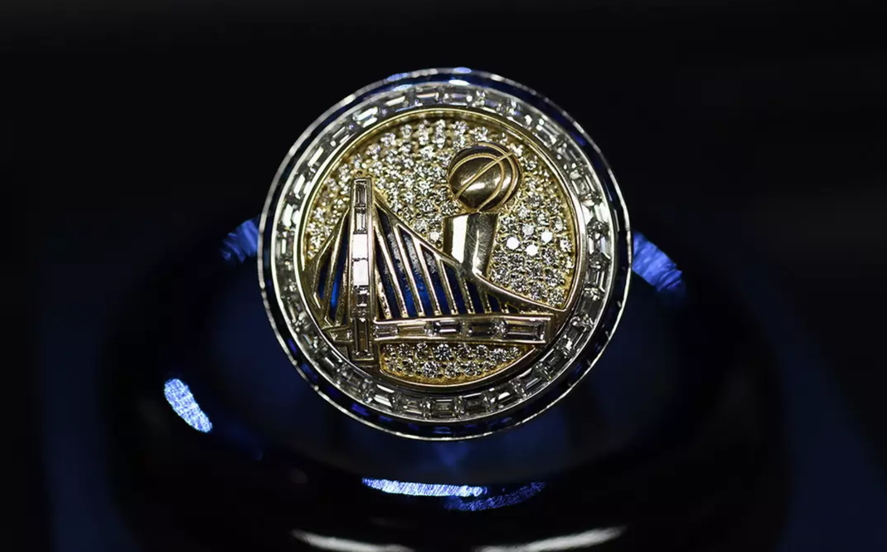 Ngắm nhìn những chiếc nhẫn vô địch NBA qua các năm (kỳ cuối)