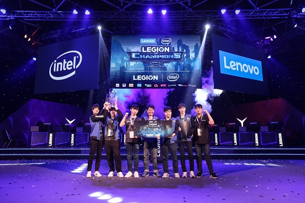 Team Flash nâng cao thành tích tại giải Esports Legion of Champions (LoC)
