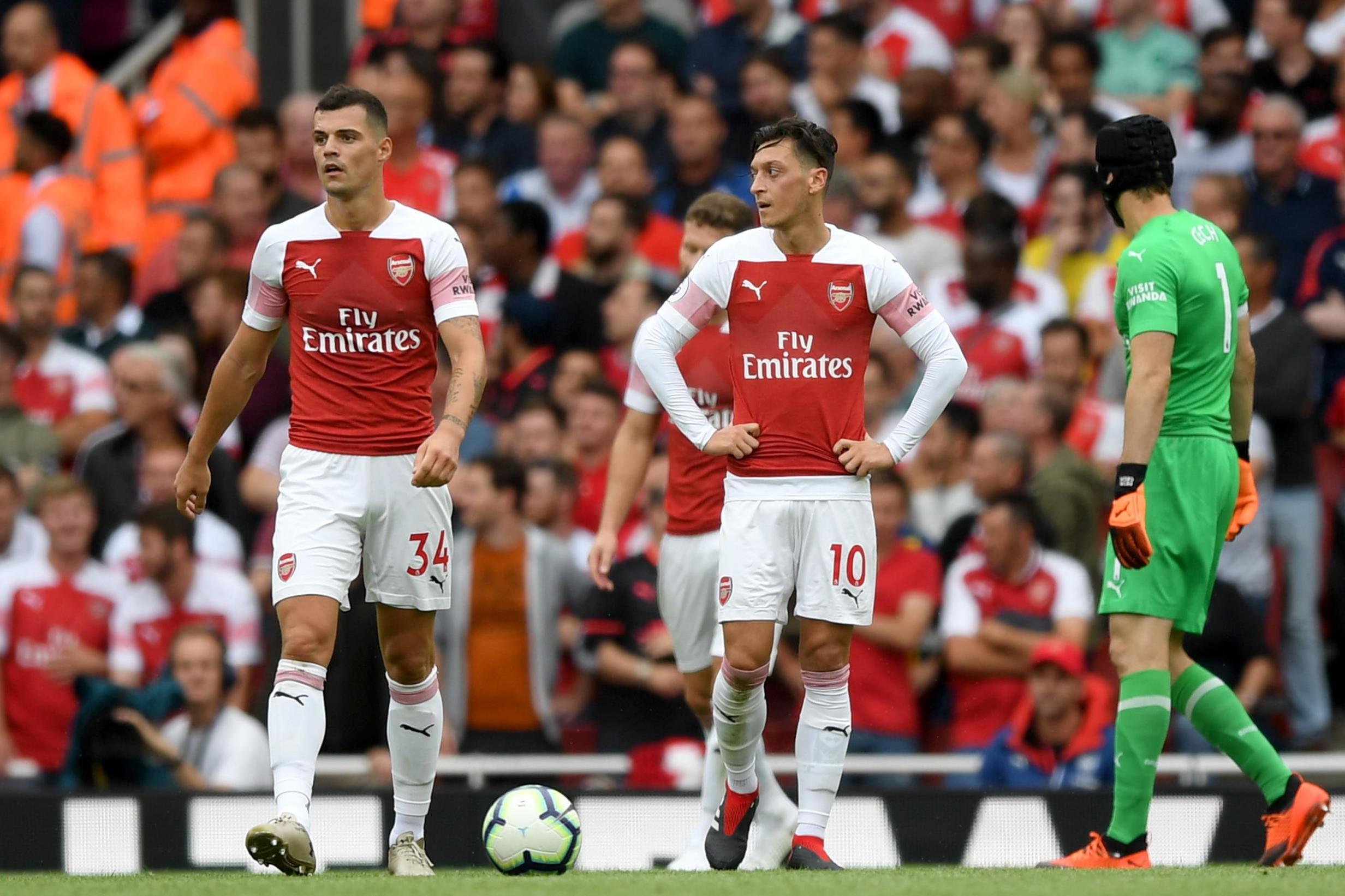 Arsenal có lo khi biết thành tích đối đầu tệ hại của Unai Emery với Pep Guardiola?