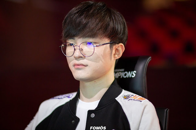 Faker với con bài Galio giúp SKT T1 đánh bại DAMWON