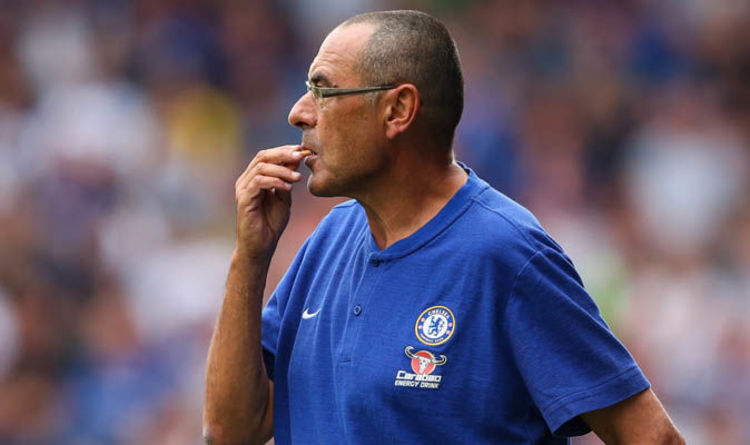 Thói quen khó bỏ của Sarri khiến học trò nóng mắt, liệu Chelsea có sa thải HLV?