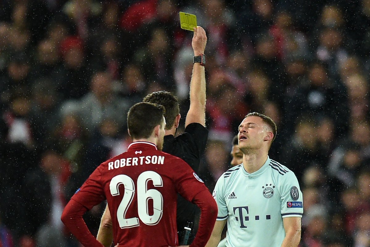 Người hâm mộ Liverpool la ó sao trẻ Bayern vì hành động kém fair-play