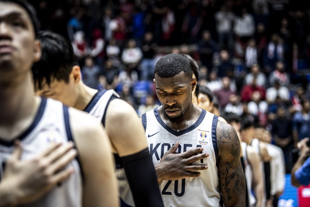 Tuyển bóng rổ Philippines giành suất dự FIBA World Cup 2019 nhờ trung phong Hàn Quốc