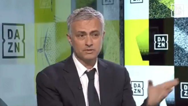 Jose Mourinho phát biểu sốc về hành vi thủ môn Kepa bật lại HLV Sarri