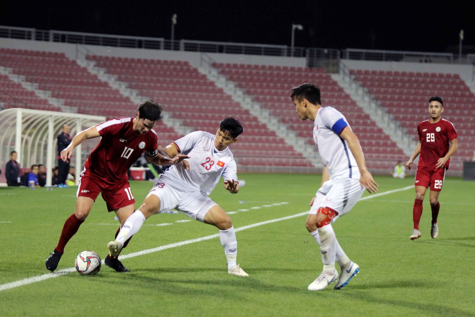 ĐT Việt Nam dự Asian Cup 2019 với vị thế của “những con sói”: Nên mừng hay nên lo?