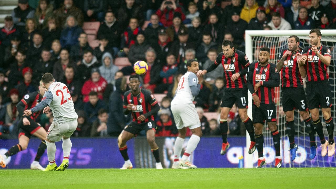 Tại sao Liverpool có thể khai thác bóng chết để thắng trận derby đêm nay?