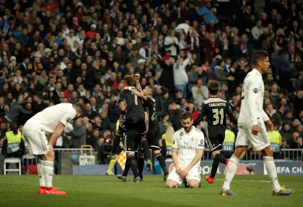 Cay cú, sao Real Madrid văng tục sau thất bại tủi nhục trước Ajax