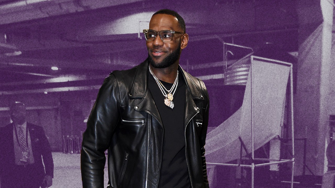 Fan LA Lakers đuổi LeBron James về lại Cleveland Cavaliers: Cuộc sống mà!