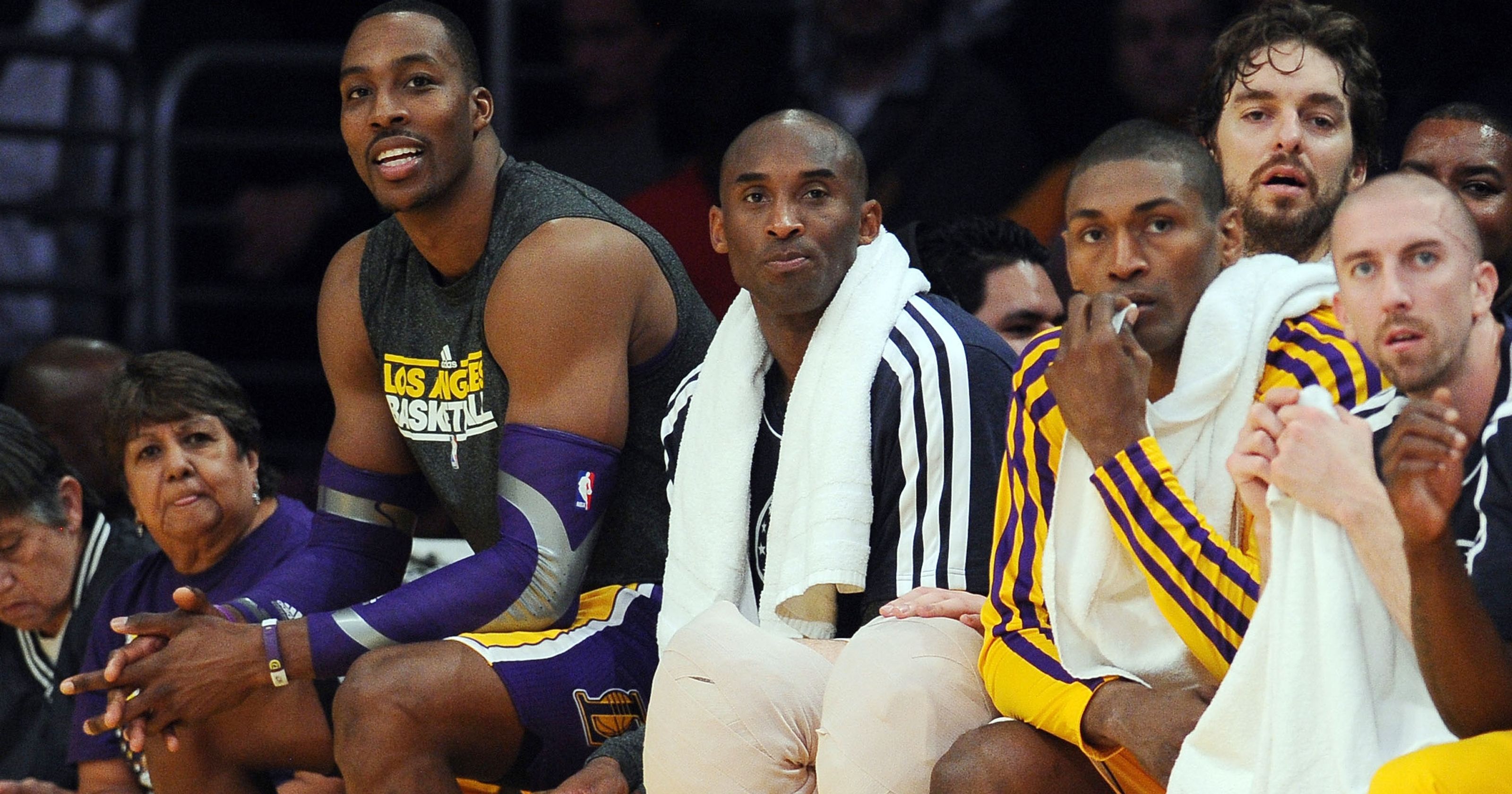Huyền thoại Warriors khẳng định nếu Kobe thế LeBron thì LA Lakers đã vào được playoffs