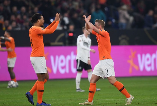 Hà Lan thăng hoa nhờ cặp trung vệ Van Dijk - De Ligt và giấc mơ của Liverpool