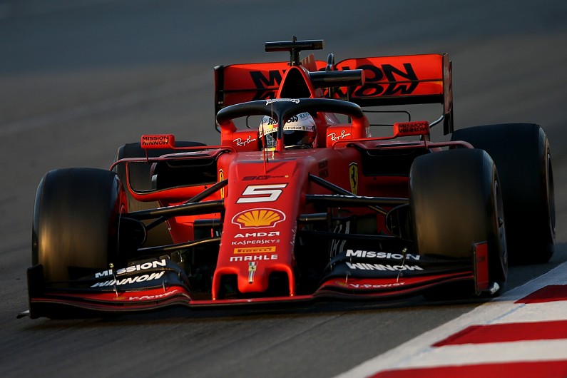 Mercedes tiết lộ chiến thuật ngăn cản Vettel vượt qua Hamilton