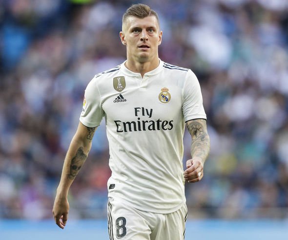 Tin chuyển nhượng sáng 1/4: Rộ tin đồn MU và Real Madrid trao đổi giữa Pogba và Bale, Kroos