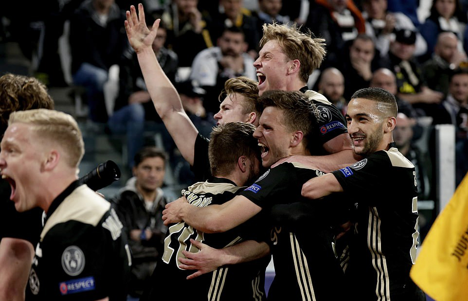 Juventus mất bộn tiền sau khi bị Ajax loại khỏi Cúp C1