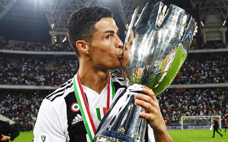 Ronaldo đã làm được điều chưa từng xảy ra trong sự nghiệp khi vô địch với Juventus